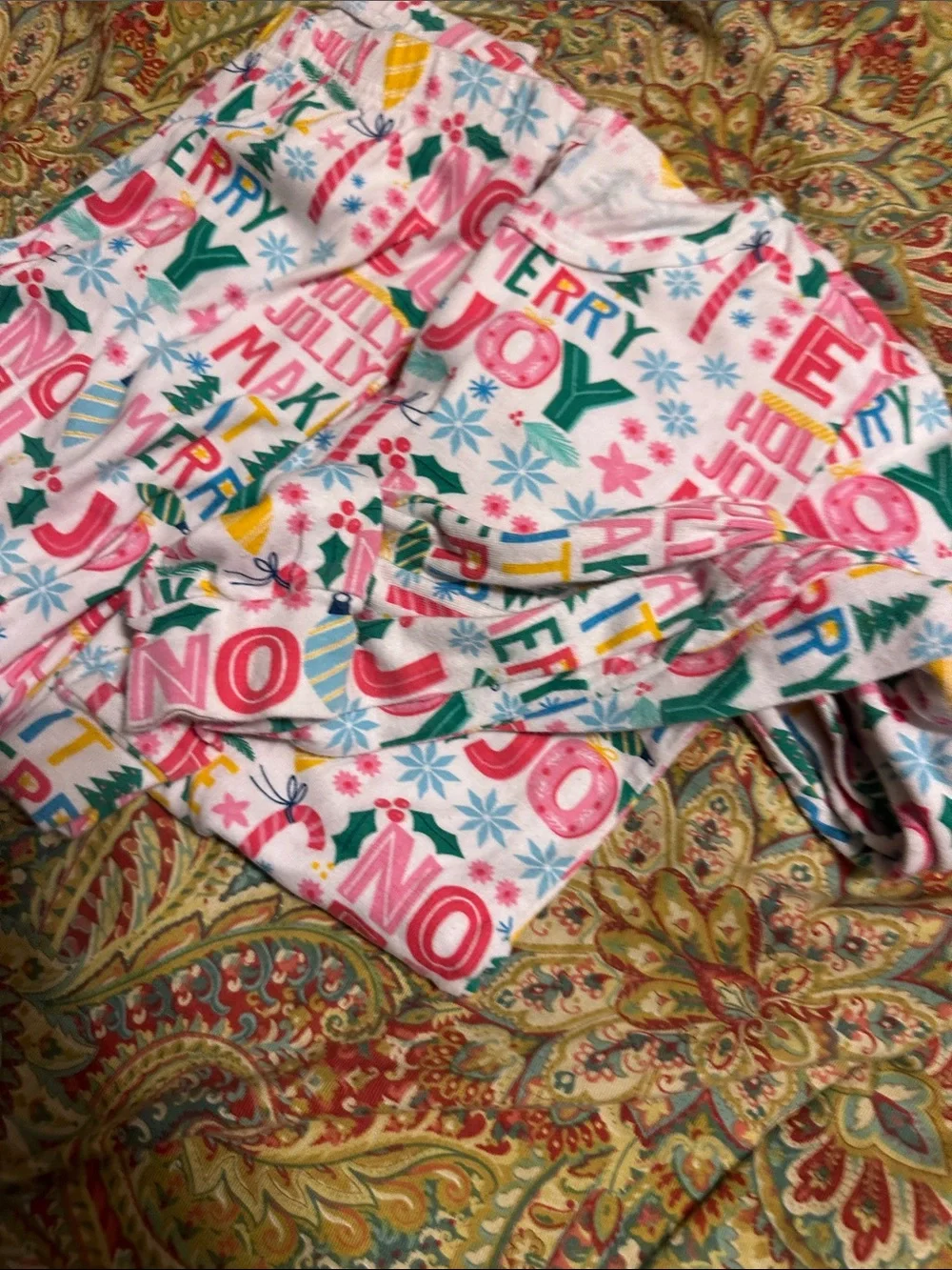 Place Girls' White Holiday Word-Print Pajama Set with Pink & Green Accents